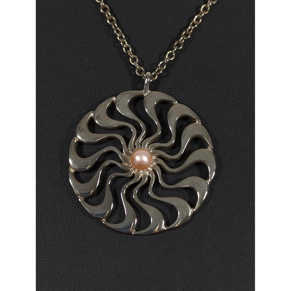 Vantel Pearls Morning Glory Necklace Peach Pearl Silver‎ Tone Sunburst 28"